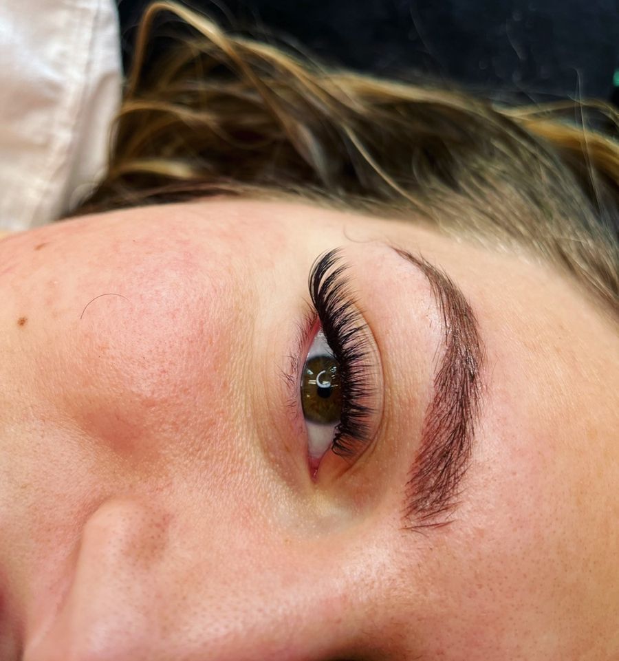 Lash refill close-up