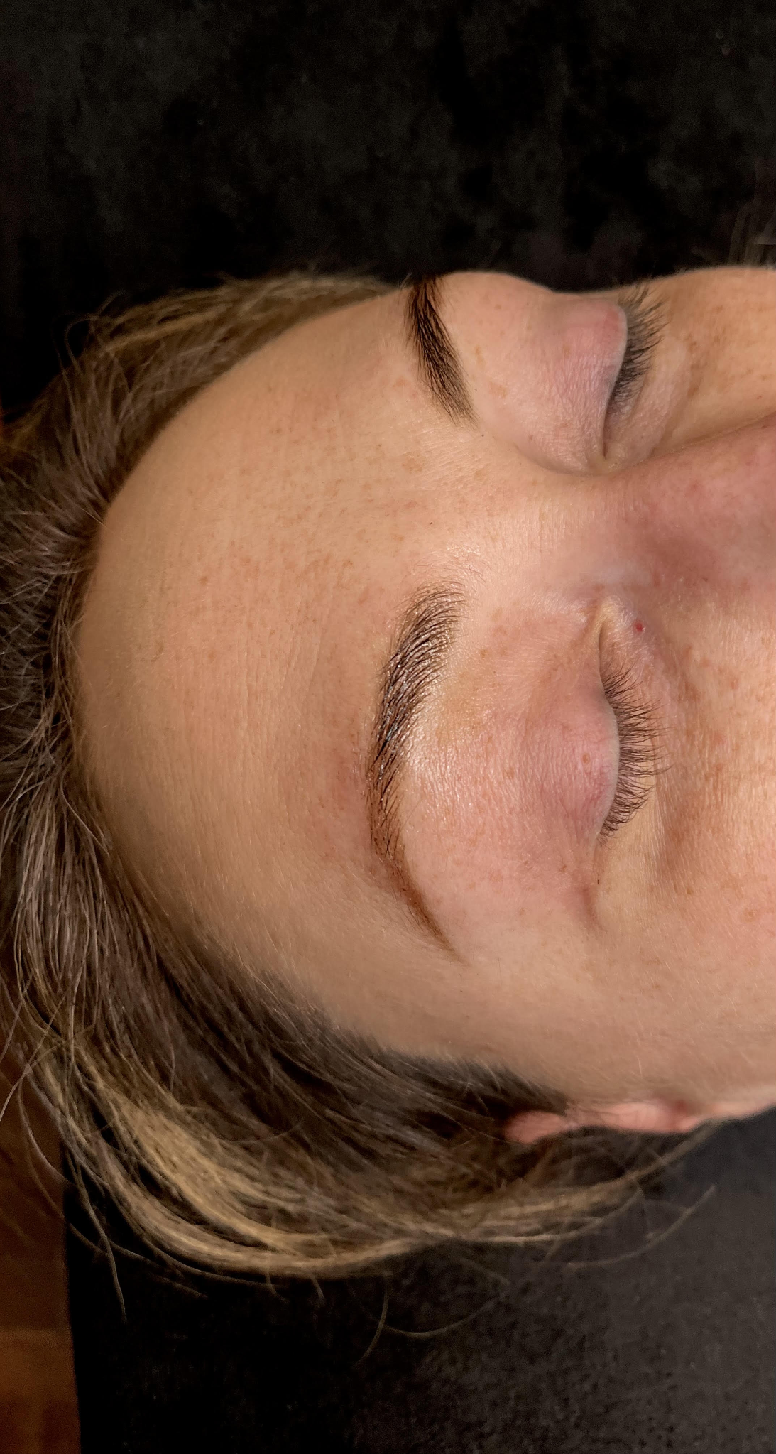 Brow tint and tweeze result
